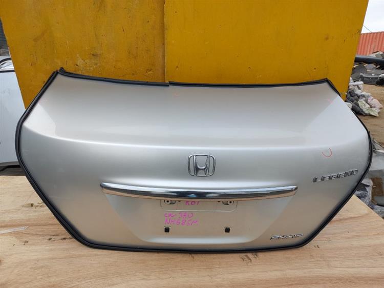 Крышка багажника Хонда Легенд в Ишиме 51267